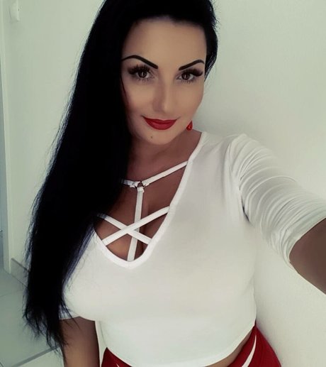 Nacktes geleaktes OnlyFans-Foto von Rita Kyslinger