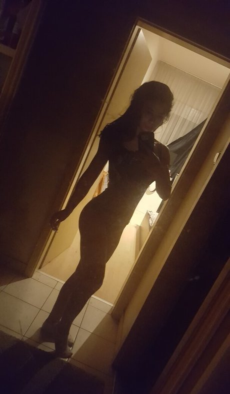 Nacktes geleaktes OnlyFans-Foto von Miracuckold