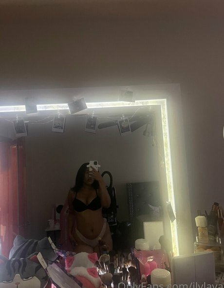 Nacktes geleaktes OnlyFans-Foto von Wholelottalaya
