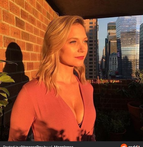 Vanessa Ray