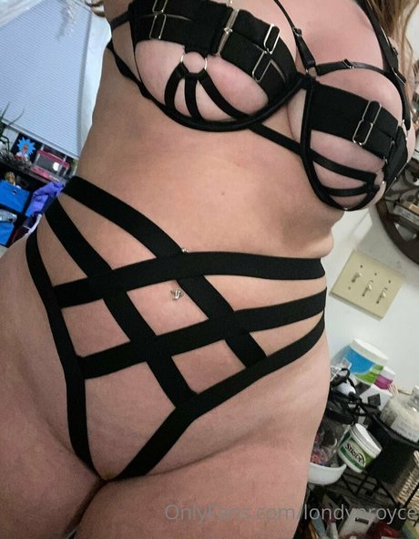 Nacktes geleaktes OnlyFans-Foto von Londynroyce