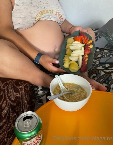 Nacktes geleaktes OnlyFans-Foto von Lolagains