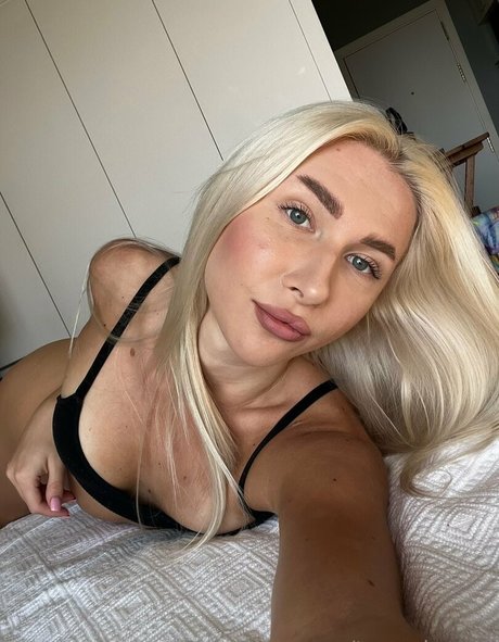 Nacktes geleaktes OnlyFans-Foto von Tanyahoney