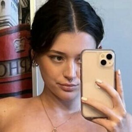 Nacktes geleaktes OnlyFans-Foto von Elle Wright
