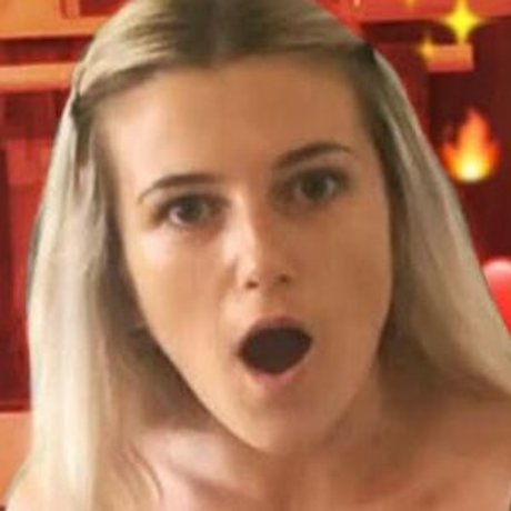 Nacktes geleaktes OnlyFans-Foto von Liv Hanby