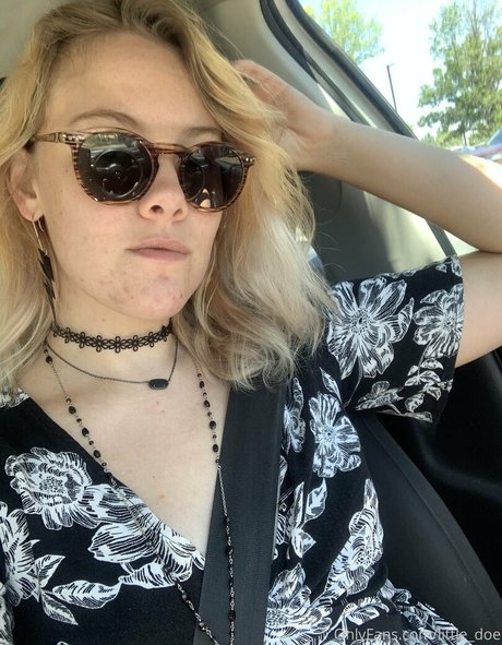 Nacktes geleaktes OnlyFans-Foto von Littledoe