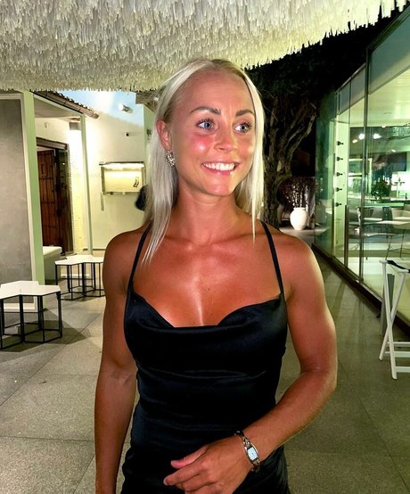 Nacktes geleaktes OnlyFans-Foto von Swedishfitgirl