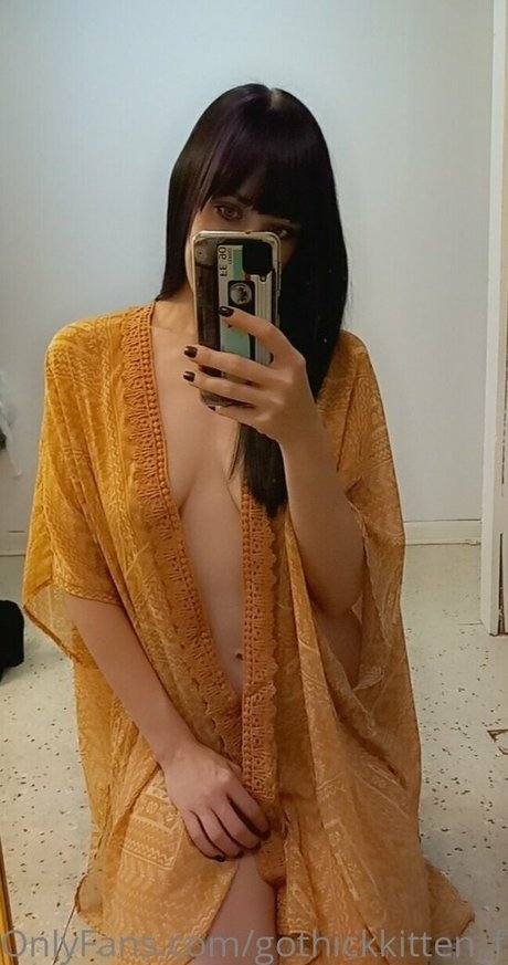 Nacktes geleaktes OnlyFans-Foto von Gothickkittenfree