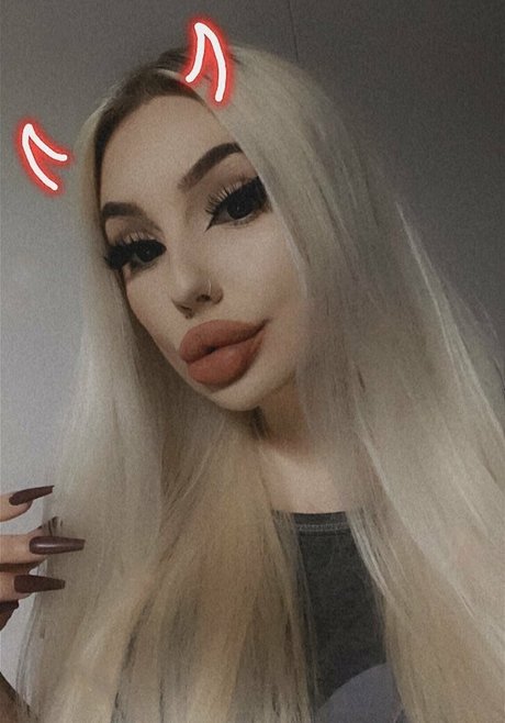 Nacktes geleaktes OnlyFans-Foto von Charlotteventura