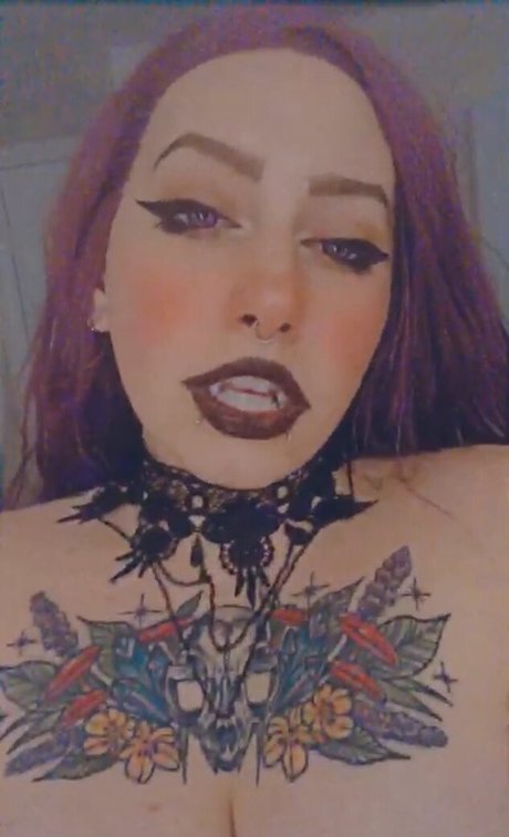 Nacktes geleaktes OnlyFans-Foto von Nymphofstyx