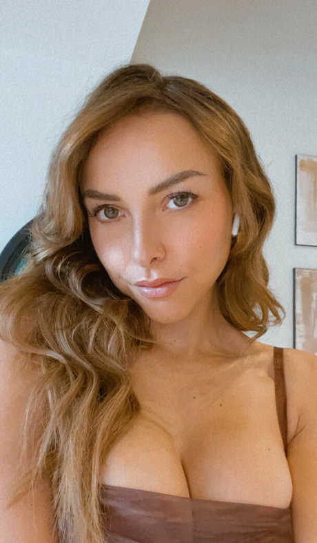 Nacktes geleaktes OnlyFans-Foto von Thesexyveganfree