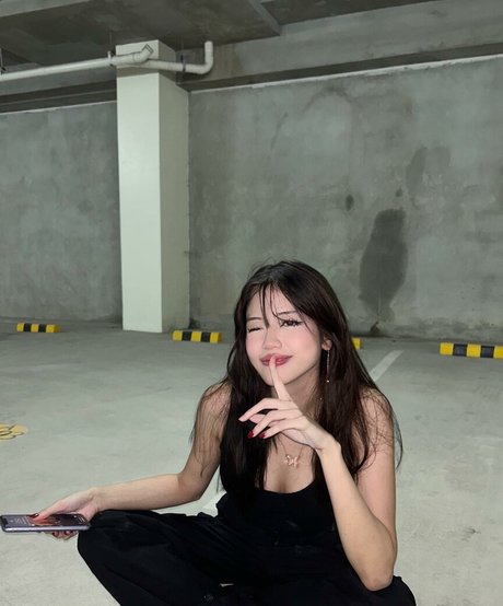 Nacktes geleaktes OnlyFans-Foto von Tripppollen