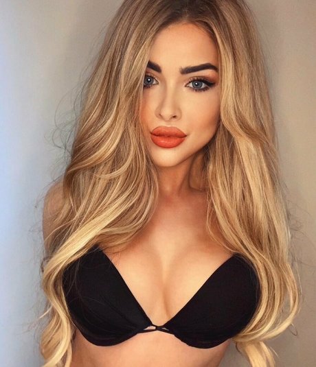 Nacktes geleaktes OnlyFans-Foto von Underc0verl0vers