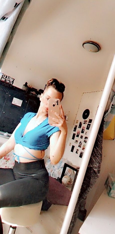Nacktes geleaktes OnlyFans-Foto von Paula Landmesser