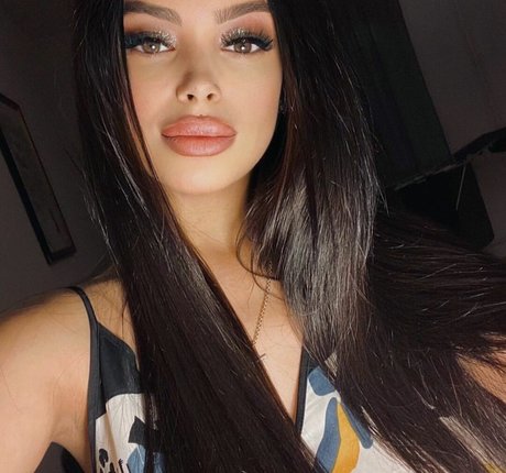 Nacktes geleaktes OnlyFans-Foto von Maya Bulgarien