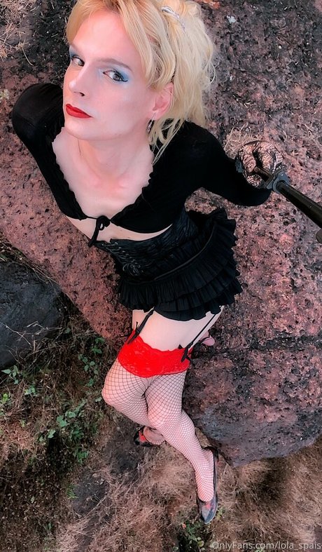 Lola_spais