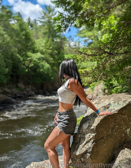 Nacktes geleaktes OnlyFans-Foto von Ylissaprettymanfree