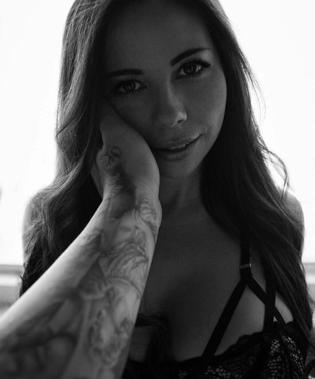 Nacktes geleaktes OnlyFans-Foto von Carmen Palme