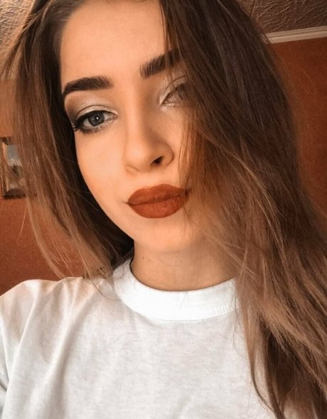 Nacktes geleaktes OnlyFans-Foto von Mirafitch