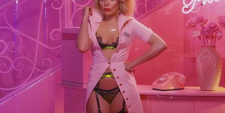 Nacktes geleaktes OnlyFans-Foto von Paloma Faith