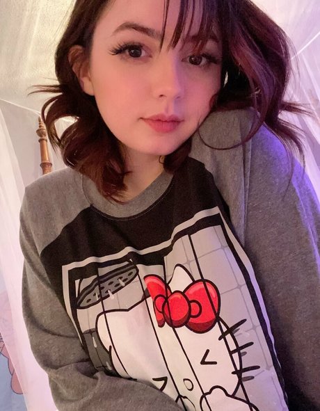 Nacktes geleaktes OnlyFans-Foto von Kupokissesfree