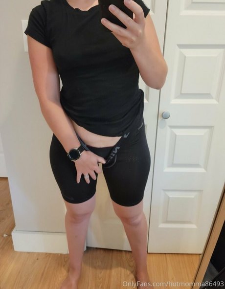 Nacktes geleaktes OnlyFans-Foto von Hotmomma86493