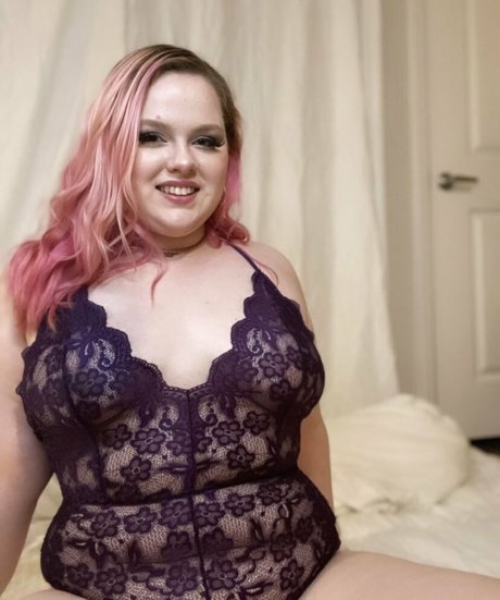 Nacktes geleaktes OnlyFans-Foto von Laylaluckie24
