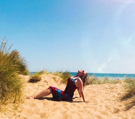 Nacktes geleaktes OnlyFans-Foto von Englishrosie21