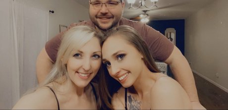 Nacktes geleaktes OnlyFans-Foto von Erika Swingz