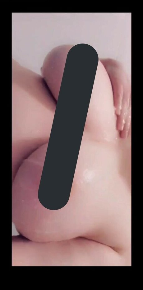 Nacktes geleaktes OnlyFans-Foto von Madisyn