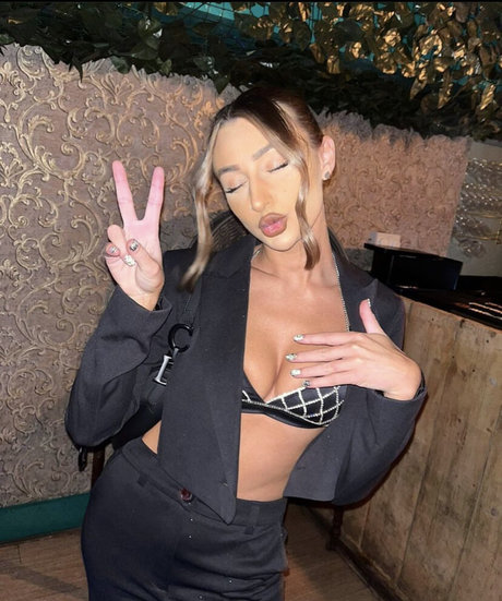 Nacktes geleaktes OnlyFans-Foto von Briony W