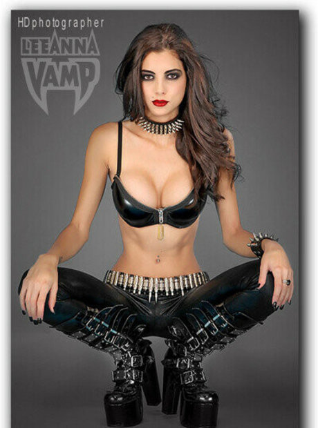 LeeAnna Vamp