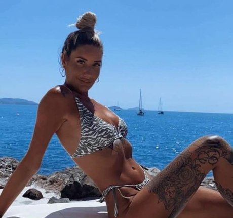 Nacktes geleaktes OnlyFans-Foto von Roxan Hughes