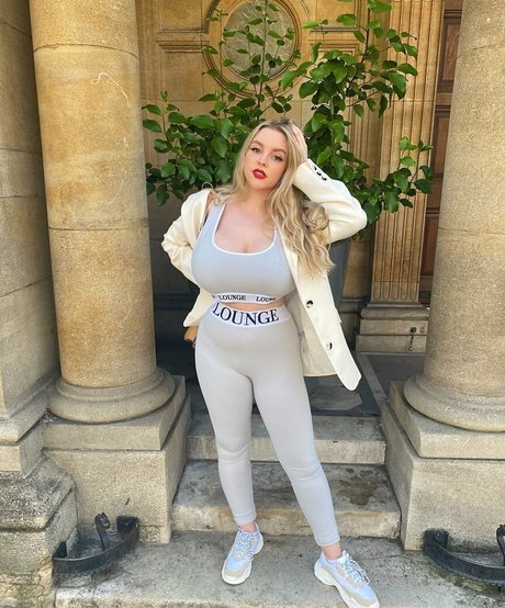 Nacktes geleaktes OnlyFans-Foto von Amber R Brightman