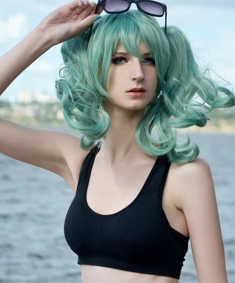 Holly White