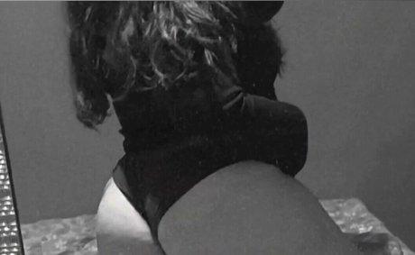 Nacktes geleaktes OnlyFans-Foto von Draconiarv