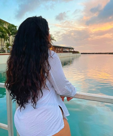 Nacktes geleaktes OnlyFans-Foto von Sanjana
