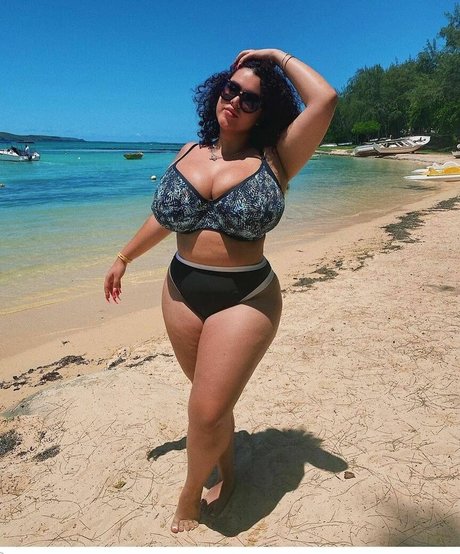 Nacktes geleaktes OnlyFans-Foto von Hunnymims