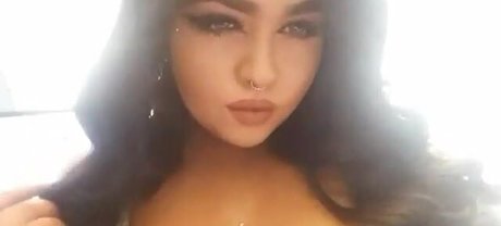 Nacktes geleaktes OnlyFans-Foto von Megan Carys Gomer