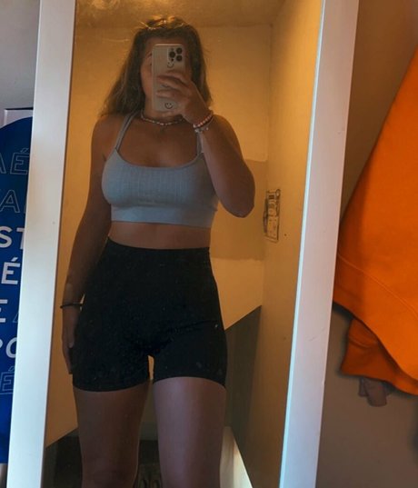 Nacktes geleaktes OnlyFans-Foto von Hanahoops