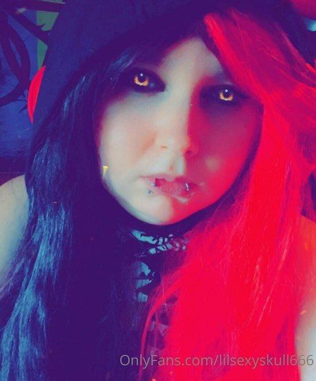 Skylar Rose Zombiez