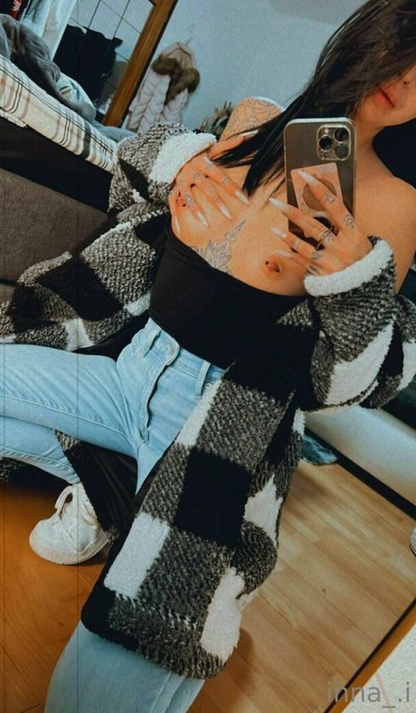 Nacktes geleaktes OnlyFans-Foto von Innai