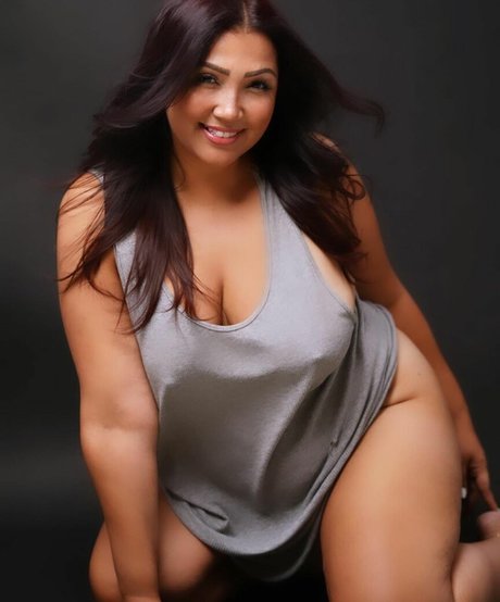 Nacktes geleaktes OnlyFans-Foto von Aziastar