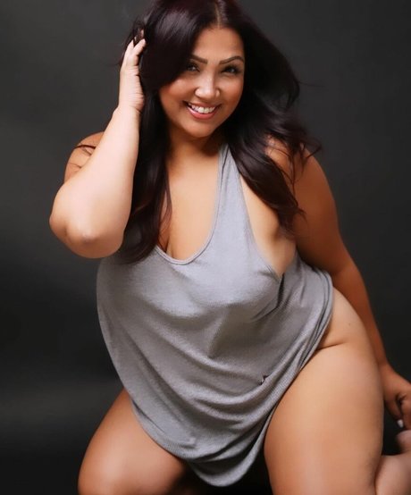 Nacktes geleaktes OnlyFans-Foto von Aziastar