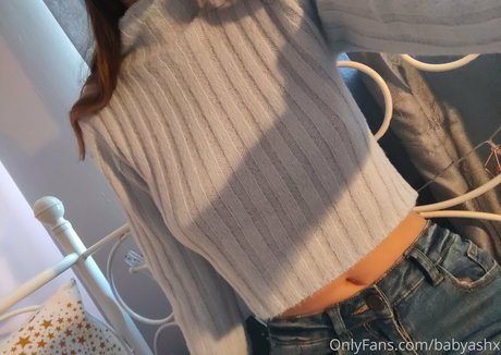 Nacktes geleaktes OnlyFans-Foto von Honey