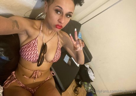 Nacktes geleaktes OnlyFans-Foto von Chybaby1