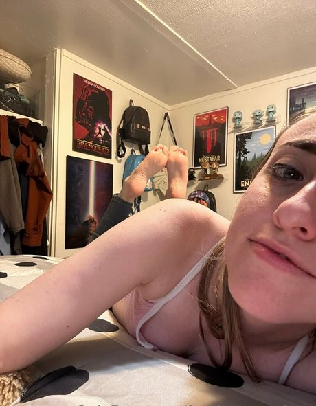 Nacktes geleaktes OnlyFans-Foto von Fandomreactions