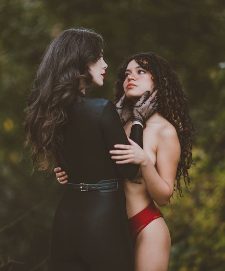 Nacktes geleaktes OnlyFans-Foto von Nicole Vaunt