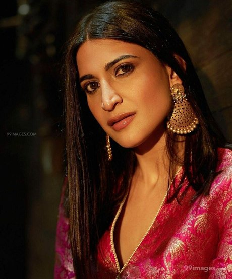 Nacktes geleaktes OnlyFans-Foto von Aahana Kumra