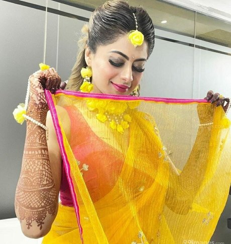 Nacktes geleaktes OnlyFans-Foto von Suhaani Laskar